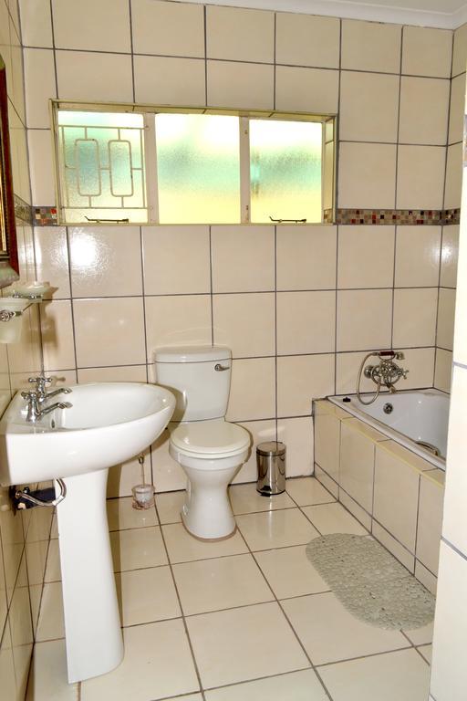 Jakobs Guesthouse & Cottage East London Quarto foto